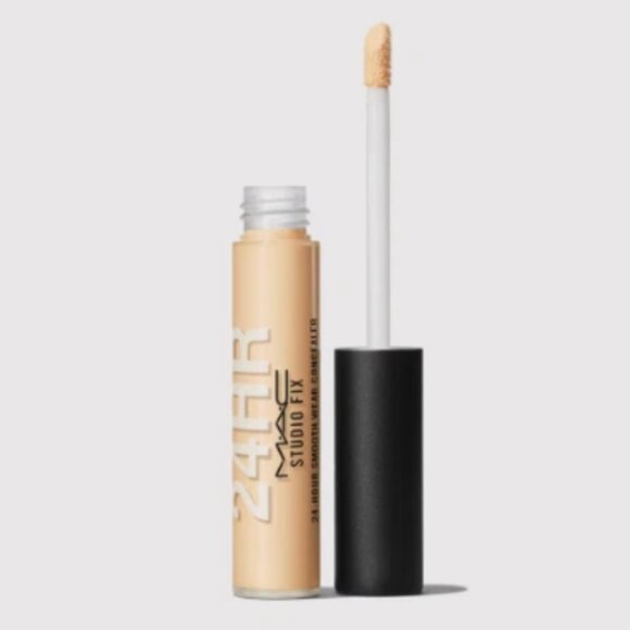 MAC Studio fix concealer NC20 New! - Picture 2 of 4